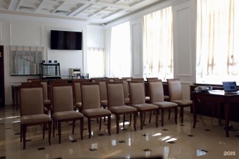 Конференц-зал и переговорная комната в центре Оренбурга: Фотография 1