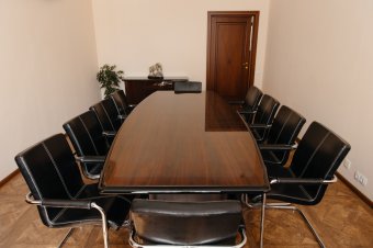 Переговорная комната в центра Оренбурга: Фотография 2